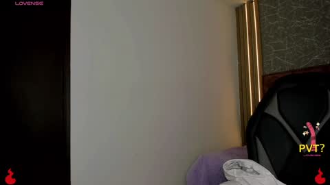 lucia star  online show from February 2025 10:34:02 PM