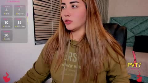 lucia star  online show from December 2025 02:09:02 AM