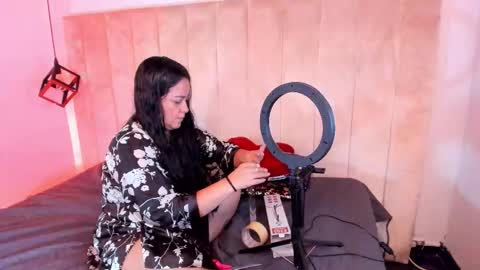 Lucia Vonne online show from September 2025 02:19:01 PM