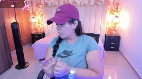 Lucia Vonne online show from May 2026 08:15:01 PM