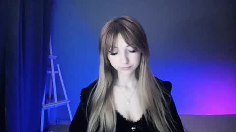 Lucy online show from March 2025 07:20:02 PM