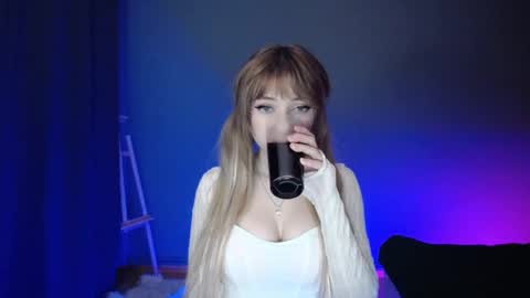 Lucy online show from March 2025 07:25:01 PM