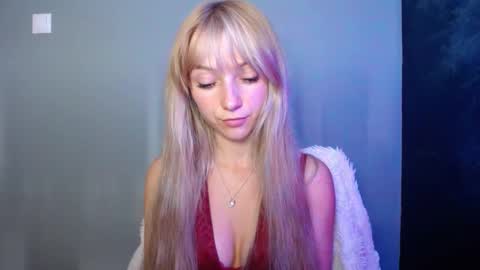 Lucy online show from September 2025 09:09:02 AM