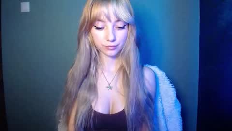 Lucy online show from November 2025 01:44:01 PM