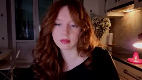 Lucia online show from November 2025 05:20:01 PM