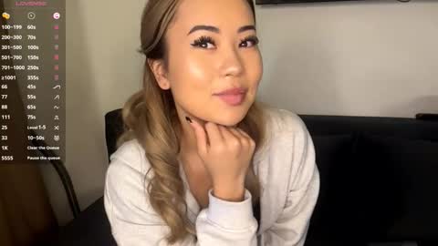 Kira online show from March 2026 12:51:02 PM