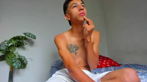 Snapshot of lucian_davii chatting on June 2026 01:37:01 PM Pirulo online show from June 2026 01:37:01 PM