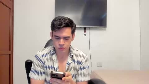 Lucian Gomez online show from October 2025 08:44:01 PM