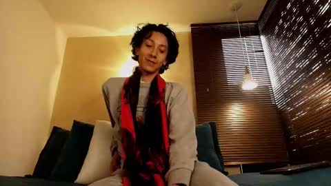 Lucian Morel S online show from December 2025 12:47:01 PM