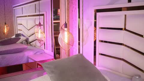 Snapshot of luciana_agudelo chatting on April 2026 07:33:02 PM luciana_agudelo online show from April 2026 07:33:02 PM