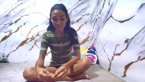 Snapshot of luciana_daza chatting on May 2026 02:28:01 AM Luciana online show from May 2026 02:28:01 AM