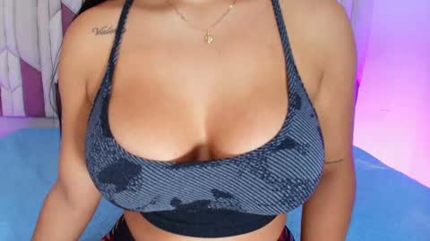 instagram luciana417  online show from October 2025 03:12:02 AM