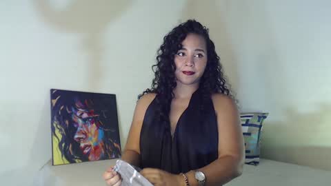 Snapshot of luciana_keating chatting on December 2024 04:21:02 PM luciana online show from December 2024 04:21:02 PM
