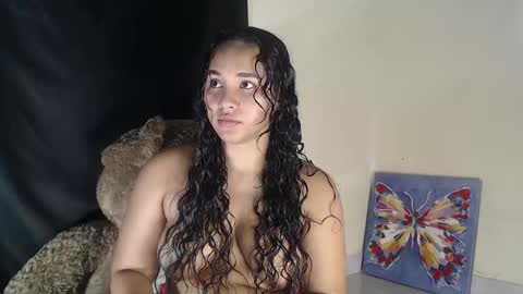 Snapshot of luciana_keating chatting on February 2025 09:59:01 PM luciana online show from February 2025 09:59:01 PM