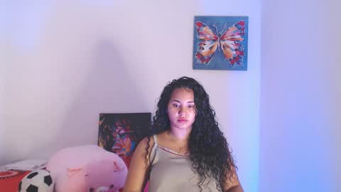 Snapshot of luciana_keating chatting on October 2025 04:24:02 AM luciana online show from October 2025 04:24:02 AM