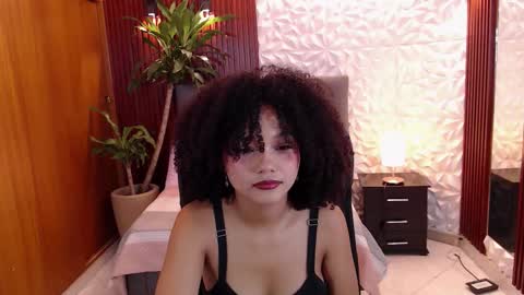 Snapshot of luciana_mj1 chatting on February 2026 11:25:02 AM LUCIANA online show from February 2026 11:25:02 AM