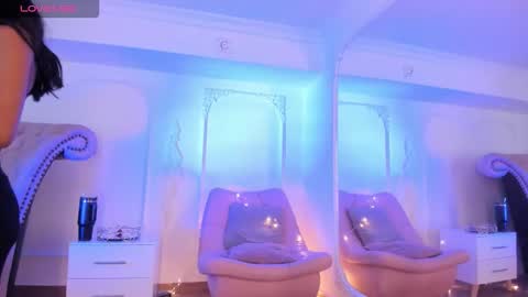 Luciana online show from October 2025 06:03:02 PM