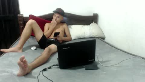 Snapshot of luciana_rober chatting on December 2024 01:47:02 AM luciana_rober online show from December 2024 01:47:02 AM