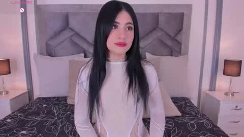 Snapshot of lucianacohelo chatting on September 2025 12:17:02 PM online show from September 2025 12:17:02 PM