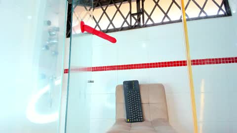 Snapshot of lucianam_13 chatting on April 2026 08:31:01 PM LucianaM online show from April 2026 08:31:01 PM