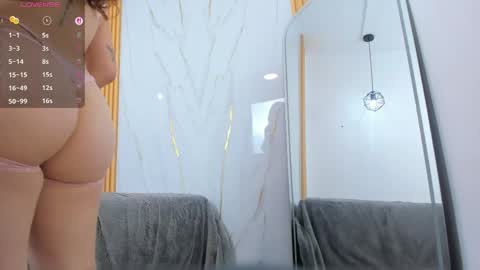 lucianavalenti online show from April 2026 11:26:01 AM