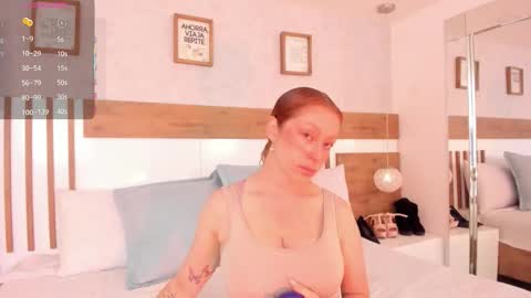 Luciana online show from October 2025 12:39:02 PM