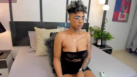  lucia wallace  online show from January 2026 11:25:01 PM