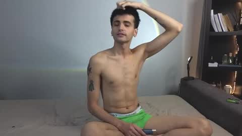 Angelok online show from September 2025 04:07:02 PM