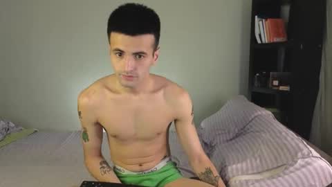 Angelok online show from November 2025 05:40:01 AM