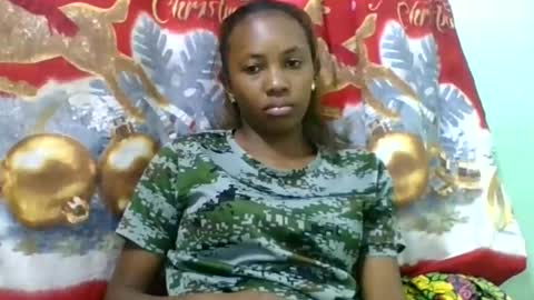 lucie196645 online show from May 2026 06:02:02 PM