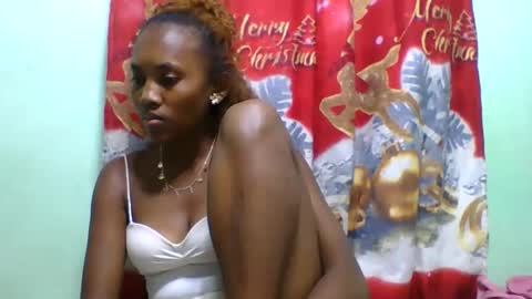 Snapshot of lucie196645 chatting on June 2026 07:19:02 PM lucie196645 online show from June 2026 07:19:02 PM