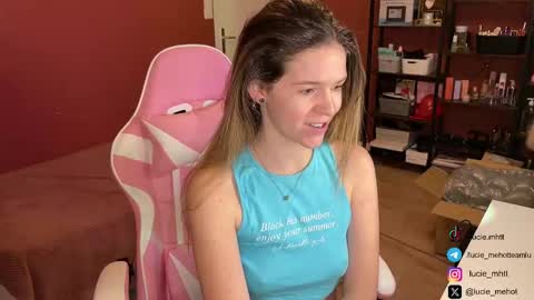 Snapshot of lucie_hot chatting on February 2025 09:10:02 AM Lucie hot follow me on online show from February 2025 09:10:02 AM