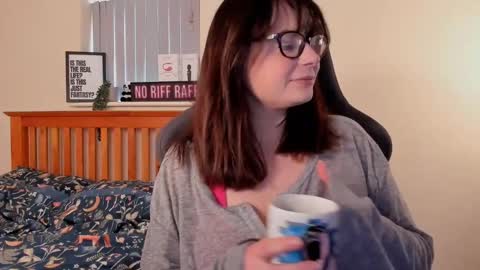 Lucie Winters online show from January 2025 02:00:02 PM