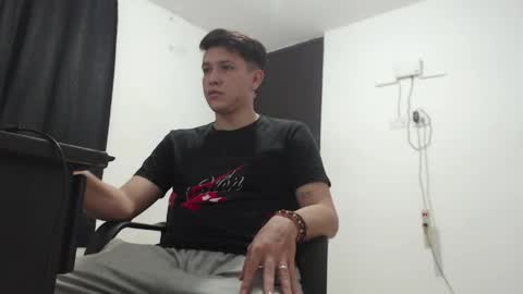 Fernando online show from April 2026 07:49:01 PM