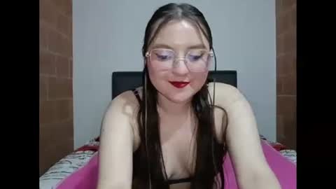 Lucifer y Eva online show from November 2025 02:50:01 AM