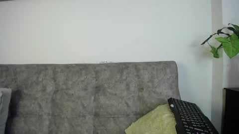 luciiana online show from May 2026 12:12:01 PM