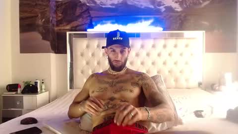 Snapshot of luciifer_hills chatting on December 2024 03:15:01 PM luciifer_hills online show from December 2024 03:15:01 PM