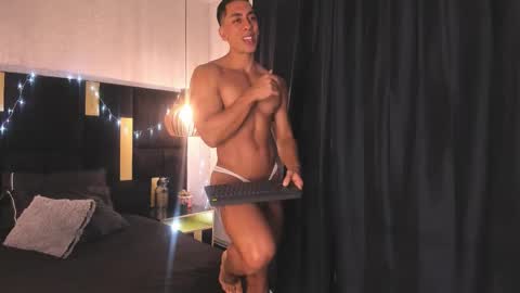 Snapshot of lucio__fox chatting on December 2025 12:34:02 PM Lucio online show from December 2025 12:34:02 PM