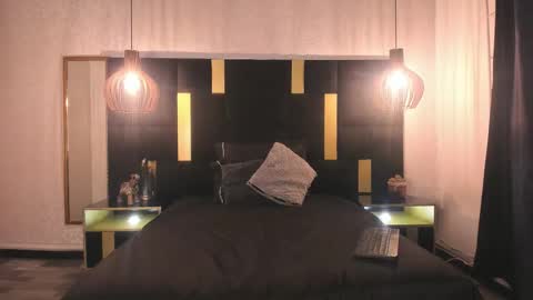 Snapshot of lucio__fox chatting on January 2026 12:07:01 PM Lucio online show from January 2026 12:07:01 PM