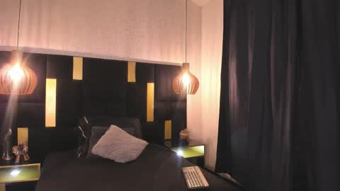 Snapshot of lucio__fox chatting on January 2026 12:21:02 PM Lucio online show from January 2026 12:21:02 PM