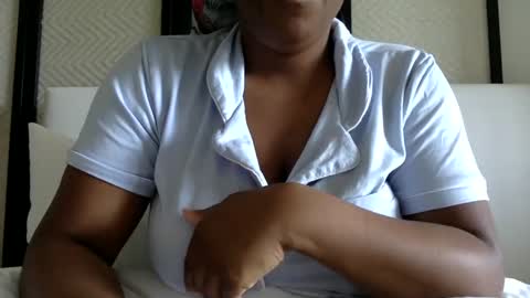 Kyla online show from February 2025 03:32:02 PM