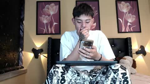 Snapshot of luckk_ chatting on April 2026 04:12:01 AM luckk_ online show from April 2026 04:12:01 AM