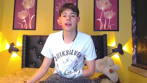 Snapshot of luckk_ chatting on April 2026 05:35:01 AM luckk_ online show from April 2026 05:35:01 AM