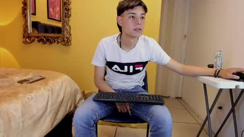 Snapshot of luckk_ chatting on May 2026 01:57:02 AM luckk_ online show from May 2026 01:57:02 AM