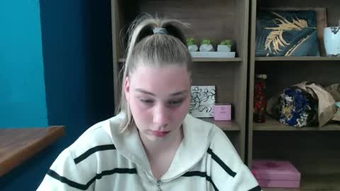 Snapshot of lucky_barbie chatting on May 2026 02:45:01 PM Grace online show from May 2026 02:45:01 PM