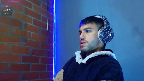 lucky_blessed online show from November 2025 10:40:02 AM