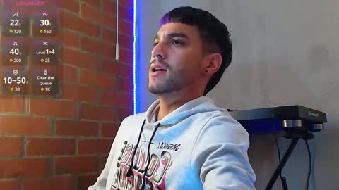 lucky_blessed online show from December 2025 05:40:02 PM