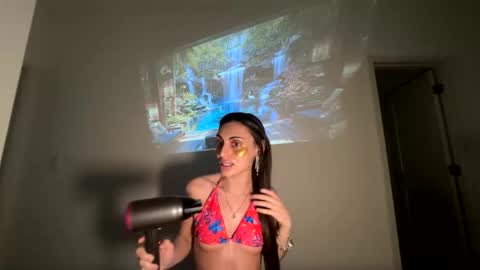 lucky_g3ld online show from May 2026 04:17:02 AM