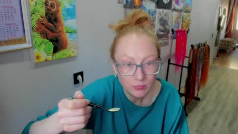 lucky_licky20 online show from April 2026 02:01:01 AM