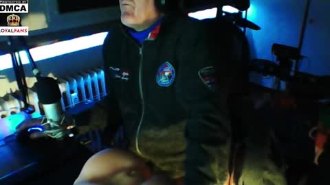        call me  Stefan online show from February 2025 07:23:02 PM